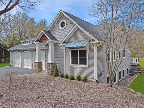 n7391 Lost Nation Road, La Grange, WI 53121