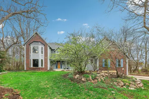 4810 S S Frst, New Berlin, WI 53151