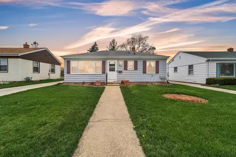 816 Illinois, Racine, WI 53405