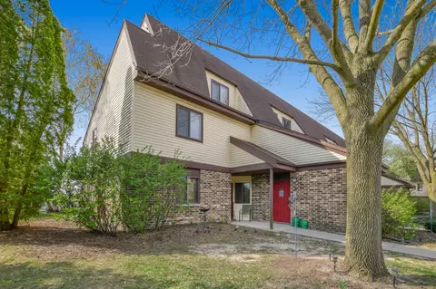 1039 S Sunnyvale #C, Madison, WI 53713