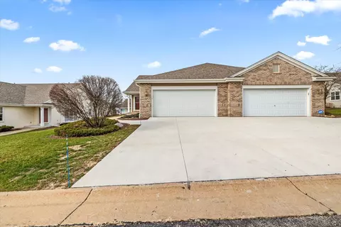 614 Park, Waterford, WI 53185