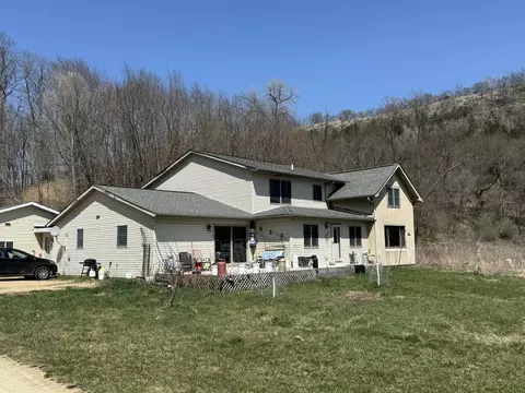 8404 County 4, Sheldon, MN 55943