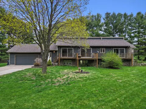 765 W Tomlin, Wales, WI 53183