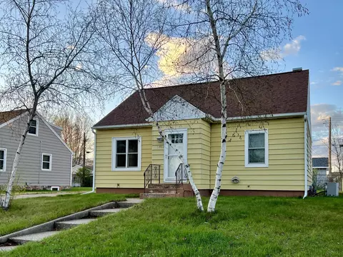 2821 James, La Crosse, WI 54601