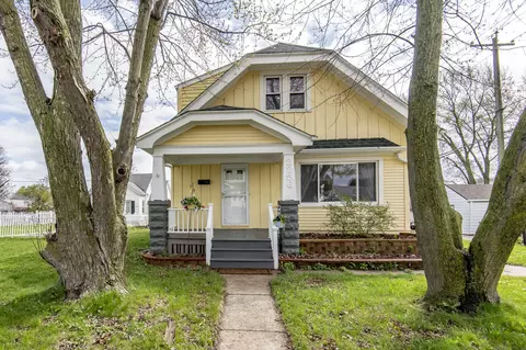 2256 S 66th, West Allis, WI 53219