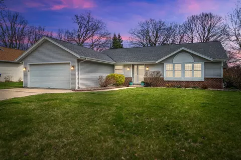 10370 S Ashley, Oak Creek, WI 53154