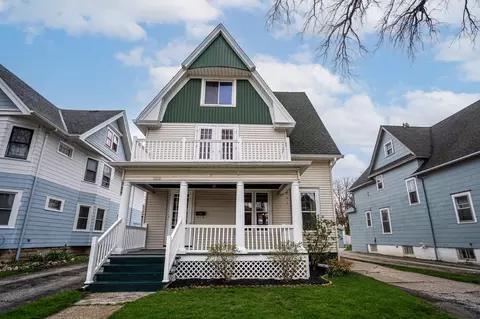 1432 S 80th, West Allis, WI 53214
