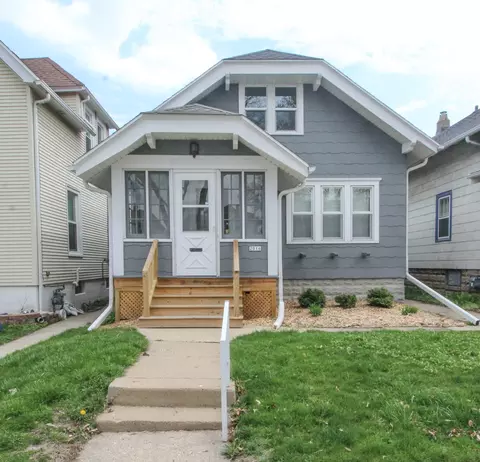 2016 S 78th, West Allis, WI 53219
