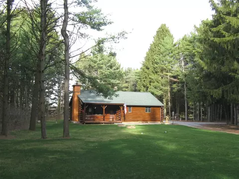 n1806 Nuestro Drive, Holland, WI 53070
