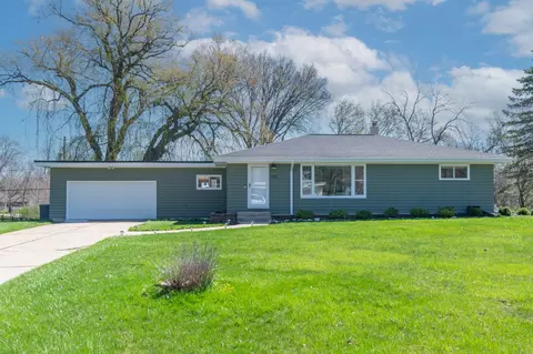 770 Maple Rdg, Brookfield, WI 53045