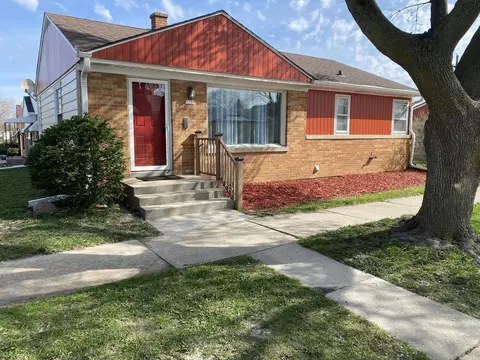 7730 W Melvina, Milwaukee, WI 53222