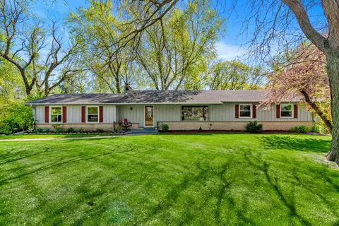 8725 W Poplar, Mequon, WI 53097