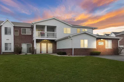 2775 11th #806, Somers, WI 53140