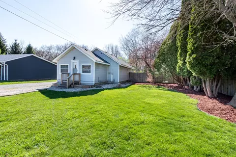 9064 26th, Kenosha, WI 53143