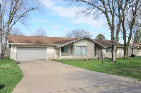 7267 N Pierron, Glendale, WI 53209