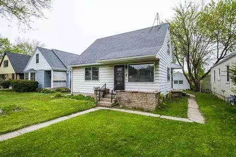 7230 W Medford, Milwaukee, WI 53218