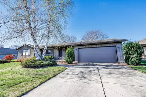 1343 Regal, Green Bay, WI 54304