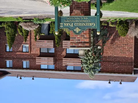 1618 S 115th #202, West Allis, WI 53214