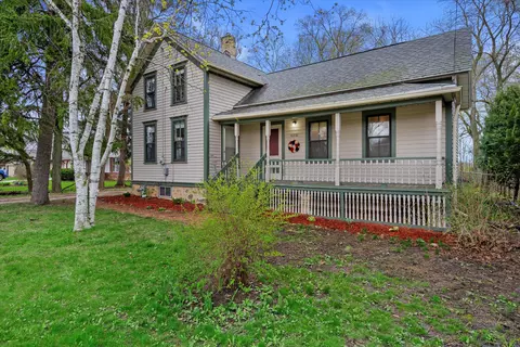 10220 S Nicholson, Oak Creek, WI 53154