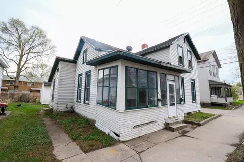 614 Market #616, La Crosse, WI 54601