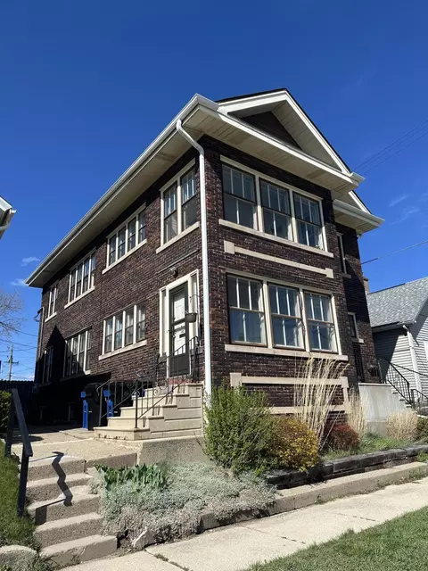 210 Barker, Racine, WI 53402