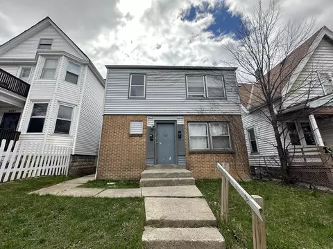 1013 W Keefe #1015, Milwaukee, WI 53206