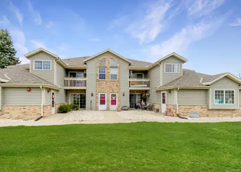 8380 S Chicago #2, Oak Creek, WI 53154