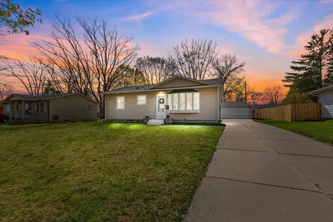 745 9th, Grafton, WI 53024