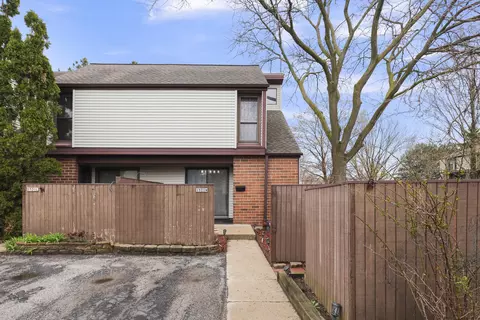 1521 W Edgerton #M, Milwaukee, WI 53221