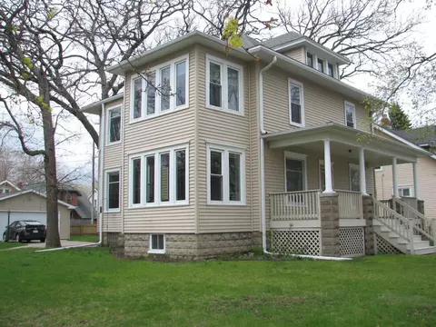 6638 19th, Kenosha, WI 53143