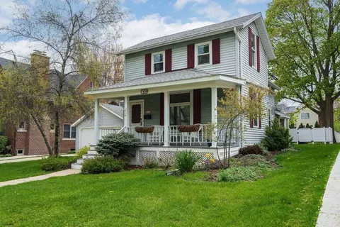 7434 Hillcrest, Wauwatosa, WI 53213