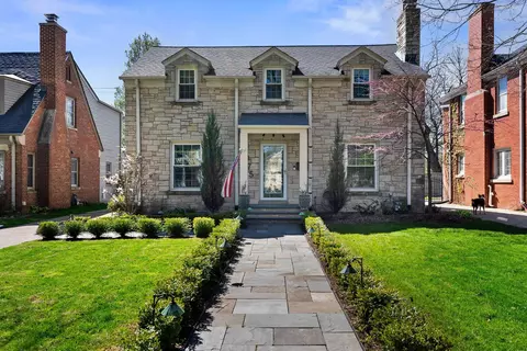 6075 N Lydell, Whitefish Bay, WI 53217