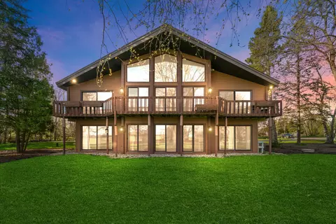n2273 Piper Alley, Bloomfield, WI 53147
