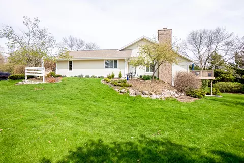121 Harrogate, Waukesha, WI 53188