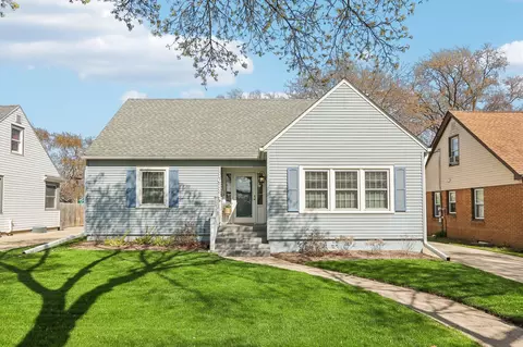 1023 Oregon, Racine, WI 53405