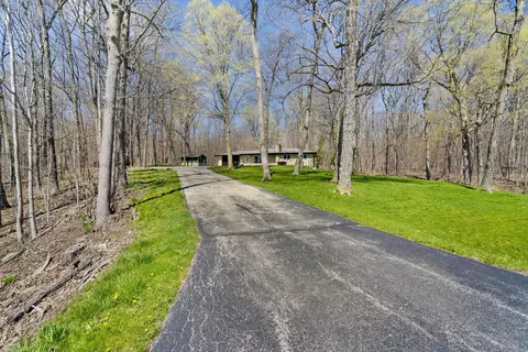 8645 State Highway 144, Farmington, WI 53040
