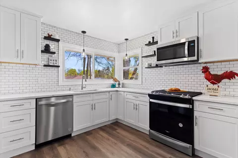 4115 N 96th, Wauwatosa, WI 53222