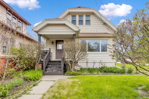 3934 S Whitnall, Milwaukee, WI 53207
