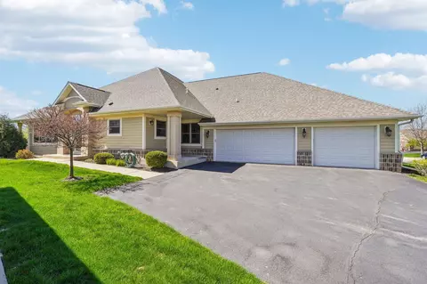 8013 S Susanna #33, Franklin, WI 53132