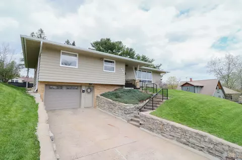 606 2nd, La Crescent, MN 55947