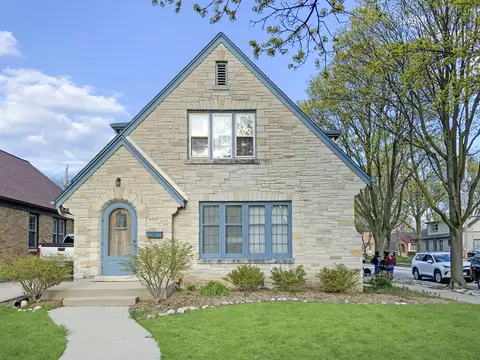 6920 W Clarke, Wauwatosa, WI 53213