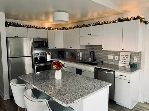 7211 98th #L, Kenosha, WI 53142