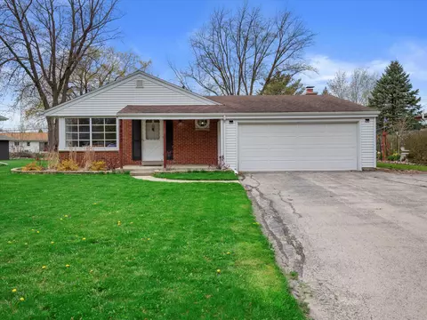 4930 Tanglewood, Racine, WI 53402