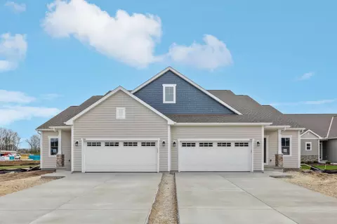 795 Bridlewood, Hartford, WI 53027