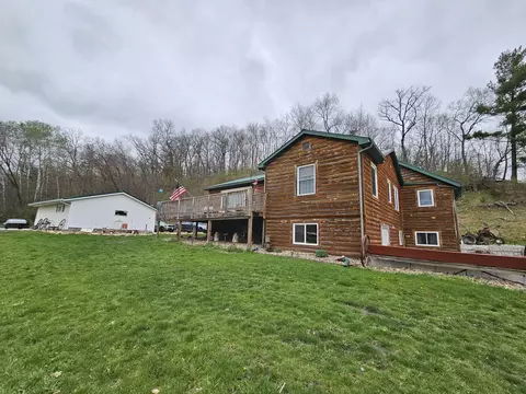 199 State Highway 27, Melvina, WI 54619