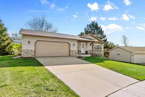 1030 Shepherds, West Bend, WI 53090