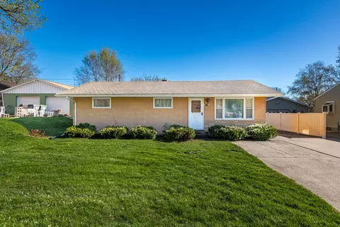 4108 Old Town Hall, La Crosse, WI 54601