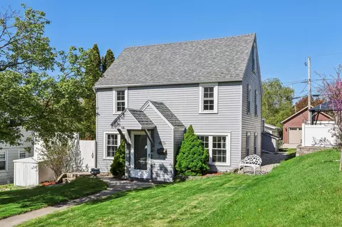 307 S Garfield, Port Washington, WI 53074