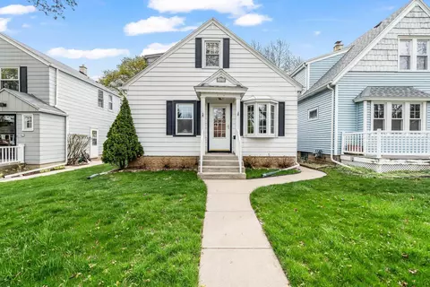 3820 S Logan, Milwaukee, WI 53207