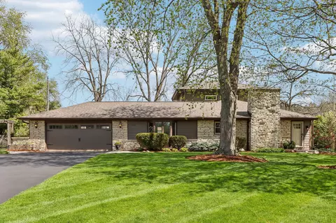 1550 Hickory Hl, Brookfield, WI 53045